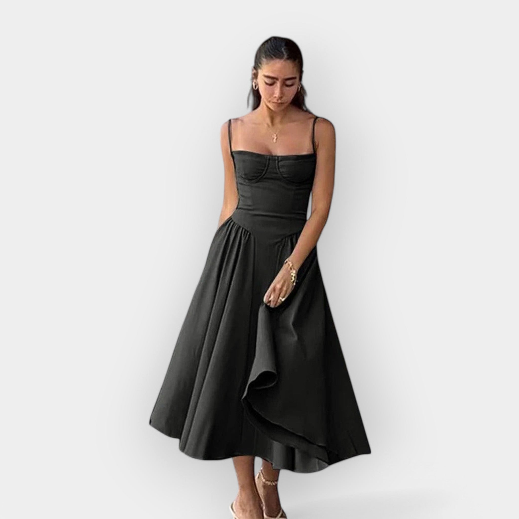 Rochie midi lejeră și rafinată